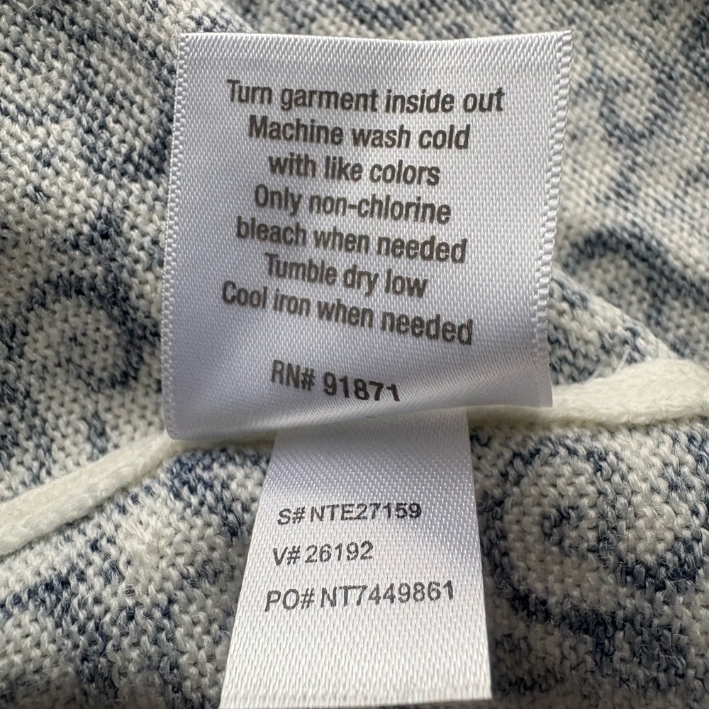 Sahalie Floral Long Sleeve Sweater Dress in Blue and White - Picture 6 of 9